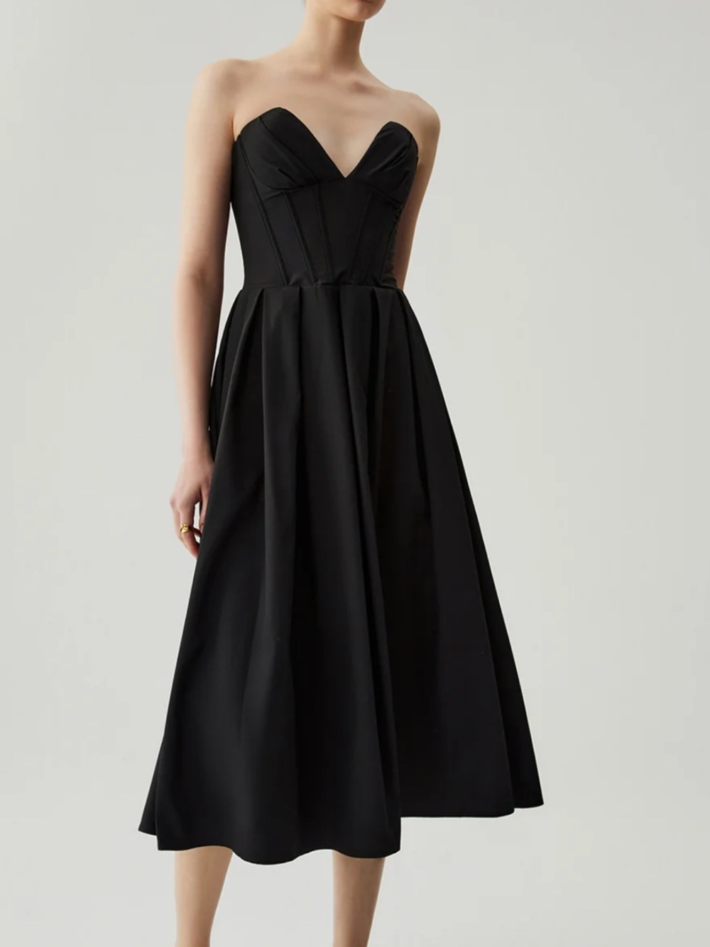 Commense Strapless Black Midi Dress with Sweetheart Bodice